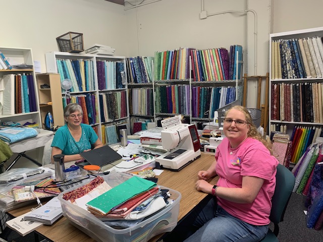 _bigwaveproject's tweet image. One of our members, Sarah Carlson, has found meaningful employment at Always Quilting in San Mateo.  Adults with Developmental Disabilities can and do work--and they love their careers!
