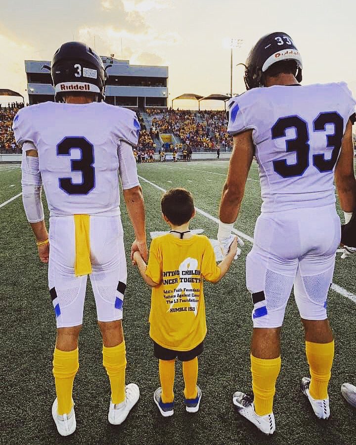 1 week from today marks the start of September, which is Childhood Cancer Awareness Month. #GoldFightWin is back and we want you to Be Bold and Go Gold with us next month! 🎗🎗🎗