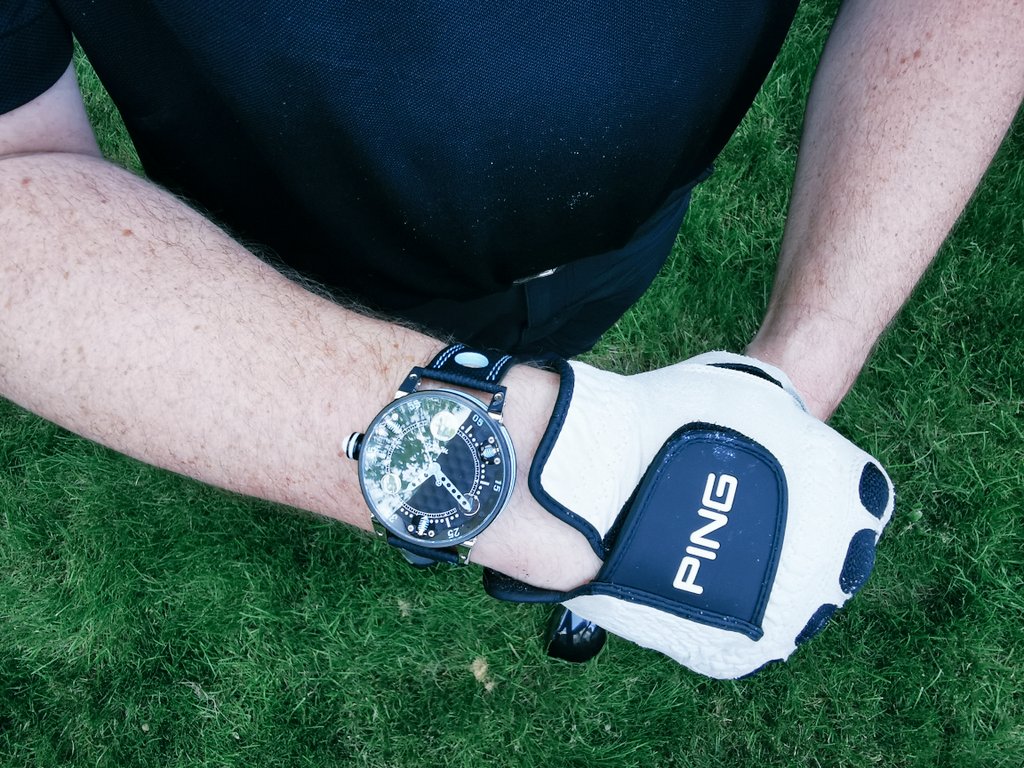 DailyDriver24's tweet image. Looking for that perfect gift for the golfers in your life? Take a look at our golf collection from BRM Chronograph.

#golf #watches #golfing #time #Brmchronograph #marketingphotographer #photographersofinstagram