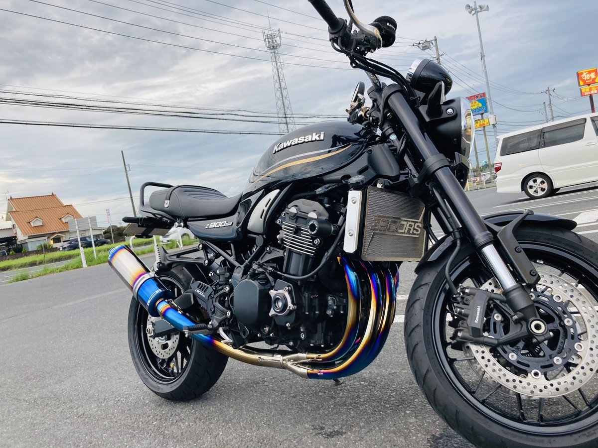 z9rider's tweet photo. 皆さんお疲れ様です🙇‍♂️
チタンマフラー付けて思ったんですけど。
乗る前乗った後に、これ絶対した方がいいよ！って言うのありますか？

わかる方いたら教えてください🥲 https://t.co/JL3oQl5Dmw