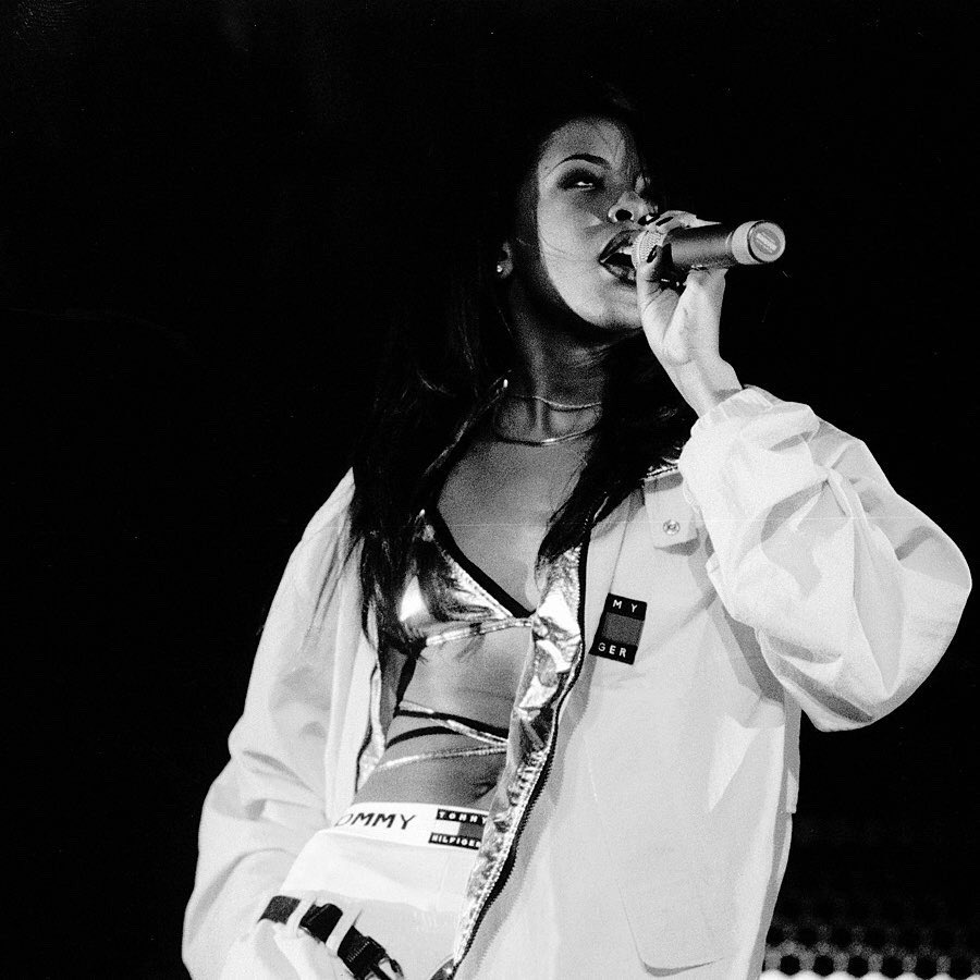TomWHLSE's tweet photo. Today marks the 20th anniversary of Aaliyahs passing, her legacy is strong, she will never be forgotten!
#aaliyah #urbanprincess #queenofrnb #ripaaliyah #morethanawoman #happy #positive #snapchat #likeforlike #teamfollowback #love #lovelife #likeforlike #like4like #aaliyah20 https://t.co/jb2X0xxvl9