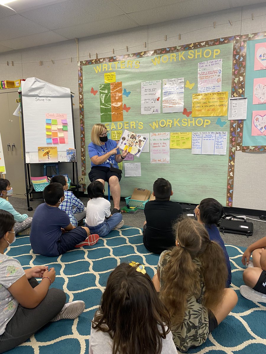 Fernandez_Jess_'s tweet photo. Thank you @TeacherMCrosby for being our guest reader and teaching our 3rd SS about kindness!! They were able to share different ways they can show kindness. @shelynsharks @RowlandSchools https://t.co/yVszsl98bb