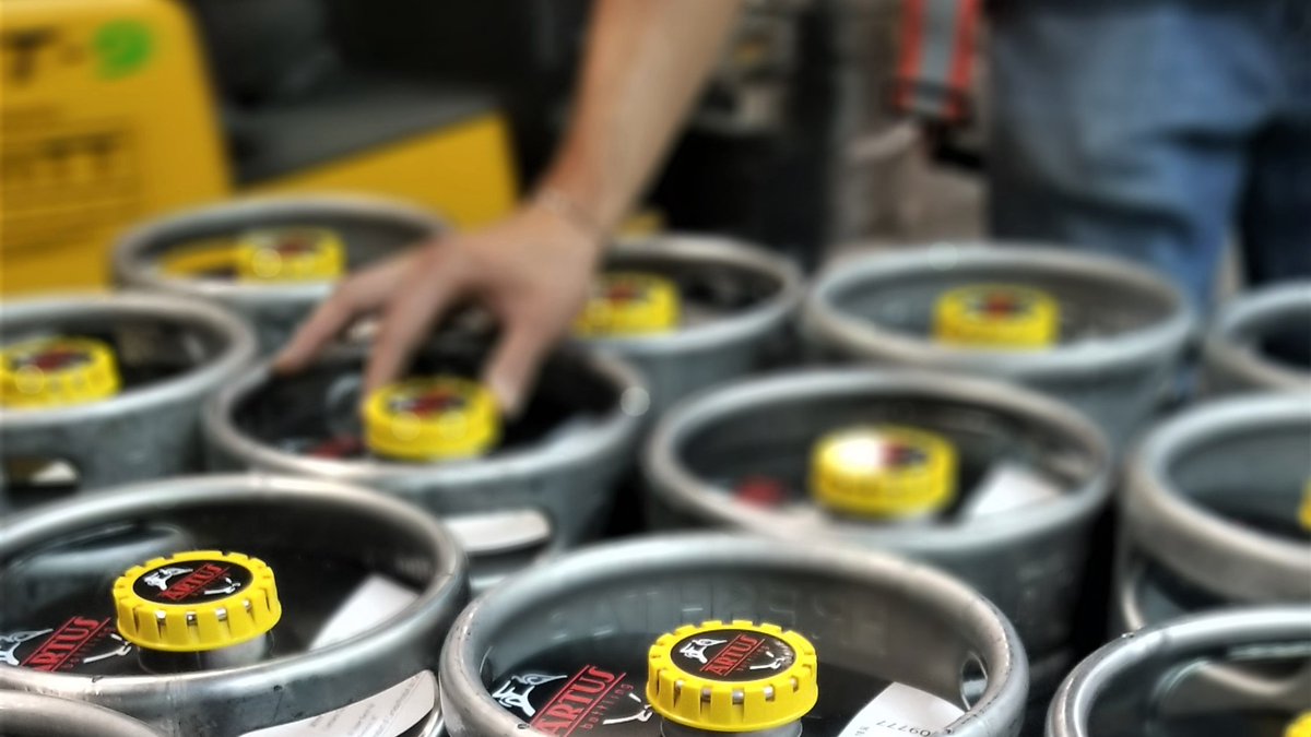Tap into the latest wine trend: Wine On Tap! We now offer kegging at our co-pack facility. For more info about our kegging services: artusbottling.com/kegging-servic…