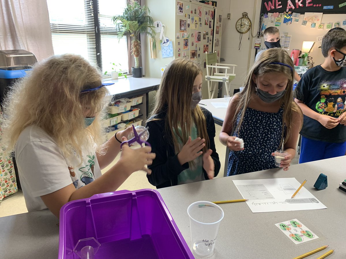 paulin5th's tweet photo. Building our water filters!! 💦 https://t.co/k5VFRY7uDX