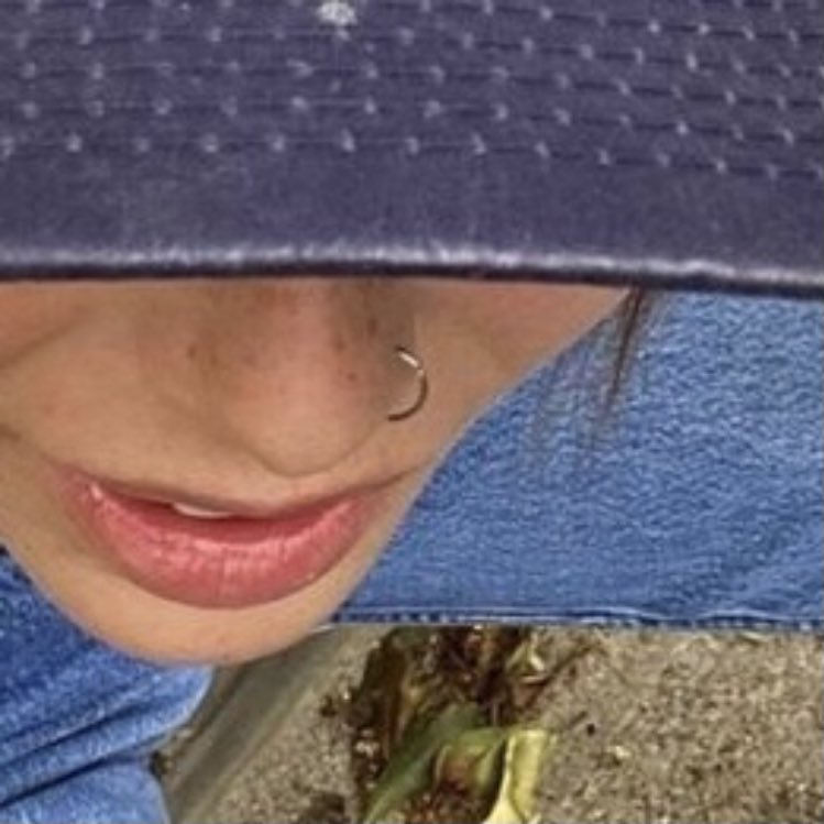 emma details (@emmachlain) on Twitter photo 