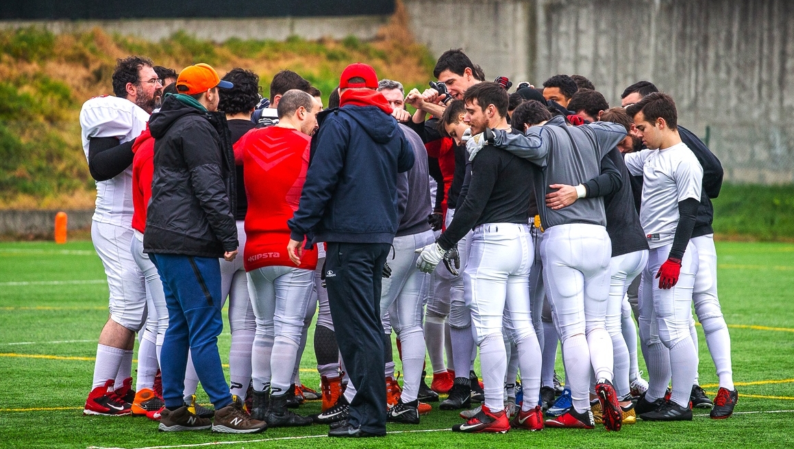 BragaWarriors's tweet photo. Family. Friends. Football. Be a Warrior! 🏈❤️

Inscreve-te nas captações e junta-te a nós! 👉 https://t.co/Gvhyyi3yRz 👈
.
.
.
#braga #warriors #futebolamericano #bragawarriors #desporto #desportoparatodos #football #jointhelegion #americanfootball #guerreiros #fitness #workout https://t.co/OW22jrfLsm