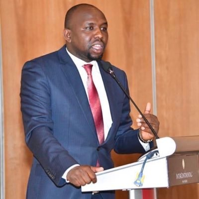 Let settle this once for All.
Who is better lawyer Btn the Two.

Retwet for Mutula kilonzo 

Like for kipchumba Murkomen
#JKLive