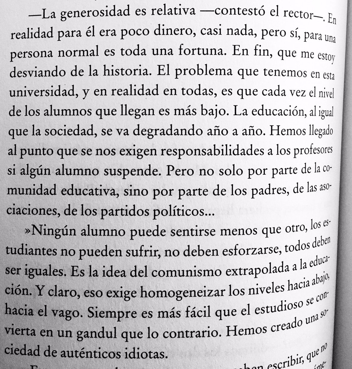 sofia_glz's tweet image. Solo es una novela… Tierra, Eloy Moreno