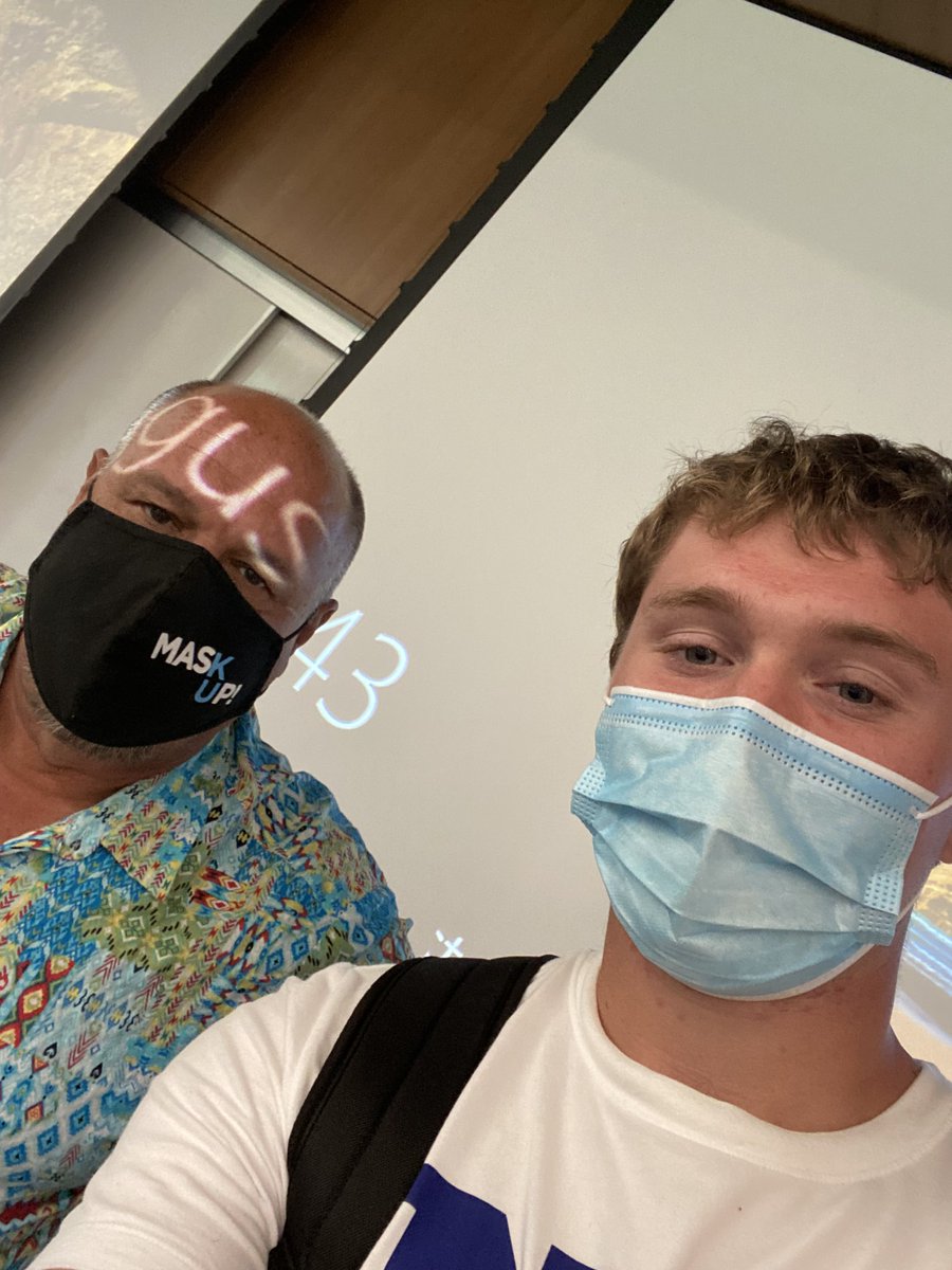 Cole_gordon45's tweet photo. #picswithprofessors @NewmanJetsBSB https://t.co/PwW7QLzeCc