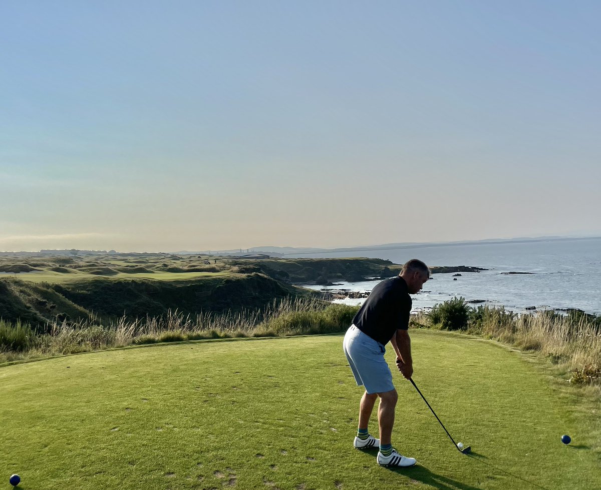GavNeill's tweet image. Picture perfect conditions this afternoon up at the Castle Course @TheHomeofGolf. Great company as always @scooshyaitch &amp;amp; Ruben 👍 #castlecourse