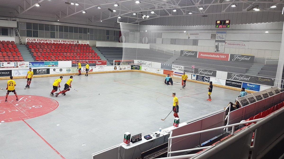 | <a href="/frit_ravich/">FRIT RAVICH</a> #OkLligaCAT |

💪🏻 Els equips escalfant a la pista. A les 22 h comença el CE Noia Freixenet vs. Martinelia CP Manlleu!

#somADNoia 
#SantSadurní