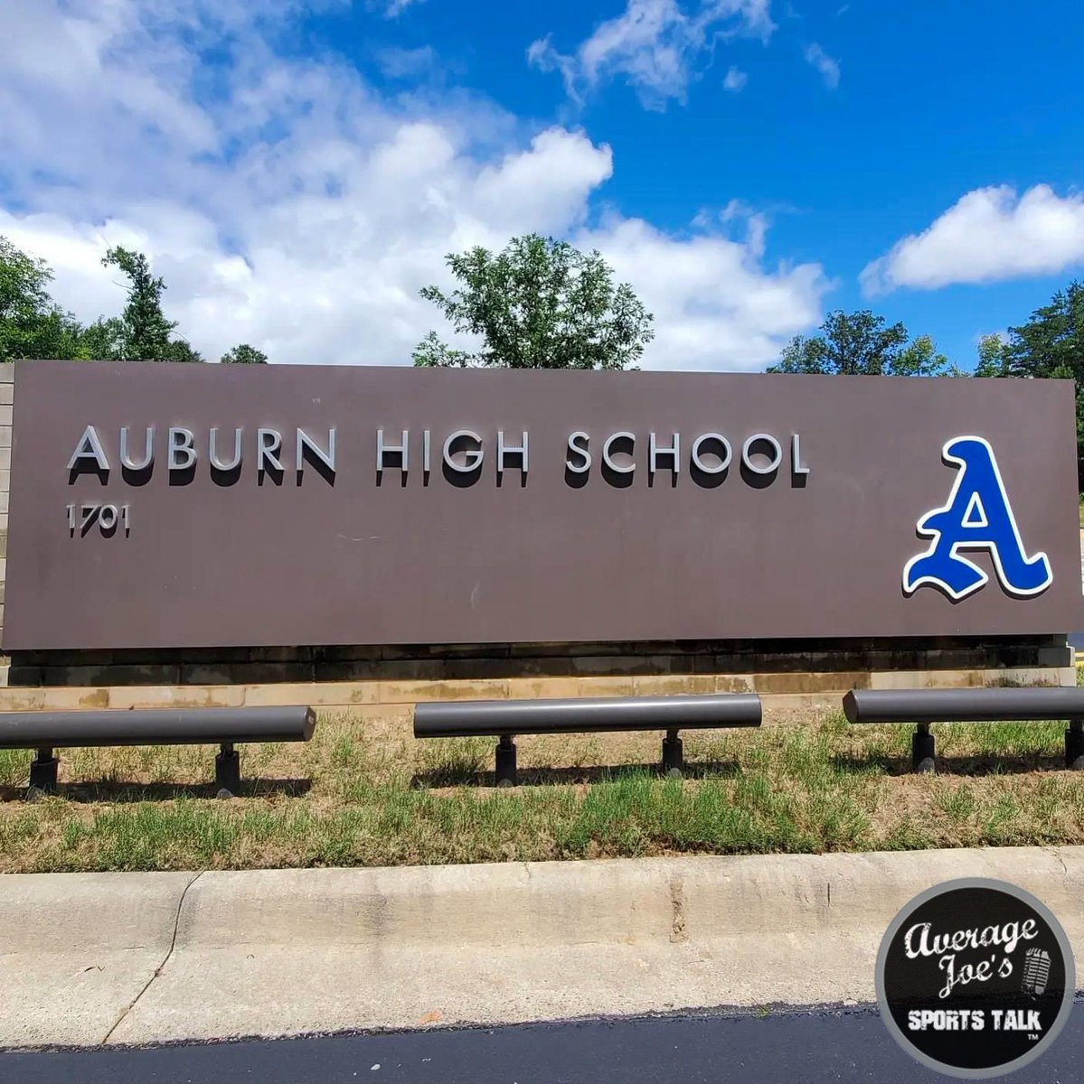 1 on 1 with Coach Etheredge youtu.be/0C-4ZYMppzA via <a href="/YouTube/">YouTube</a> <a href="/AuburnHighFB/">Auburn High Football</a> <a href="/AHSALFBRECRUIT/">Auburn High School Football Recruiting</a> <a href="/keithetheredge1/">keith etheredge</a> <a href="/AHSAAUpdates/">AHSAA</a> <a href="/AHSAA_football/">Super 7</a> <a href="/ahsaaradio/">AHSAA Radio Network</a> <a href="/PrepsNet/">PrepsNet</a> <a href="/DexPreps/">DexPreps</a> @chris_mccreless <a href="/BenThomasPreps/">Ben Thomas</a> <a href="/aldotcomPreps/">AL.com H.S. Sports</a>