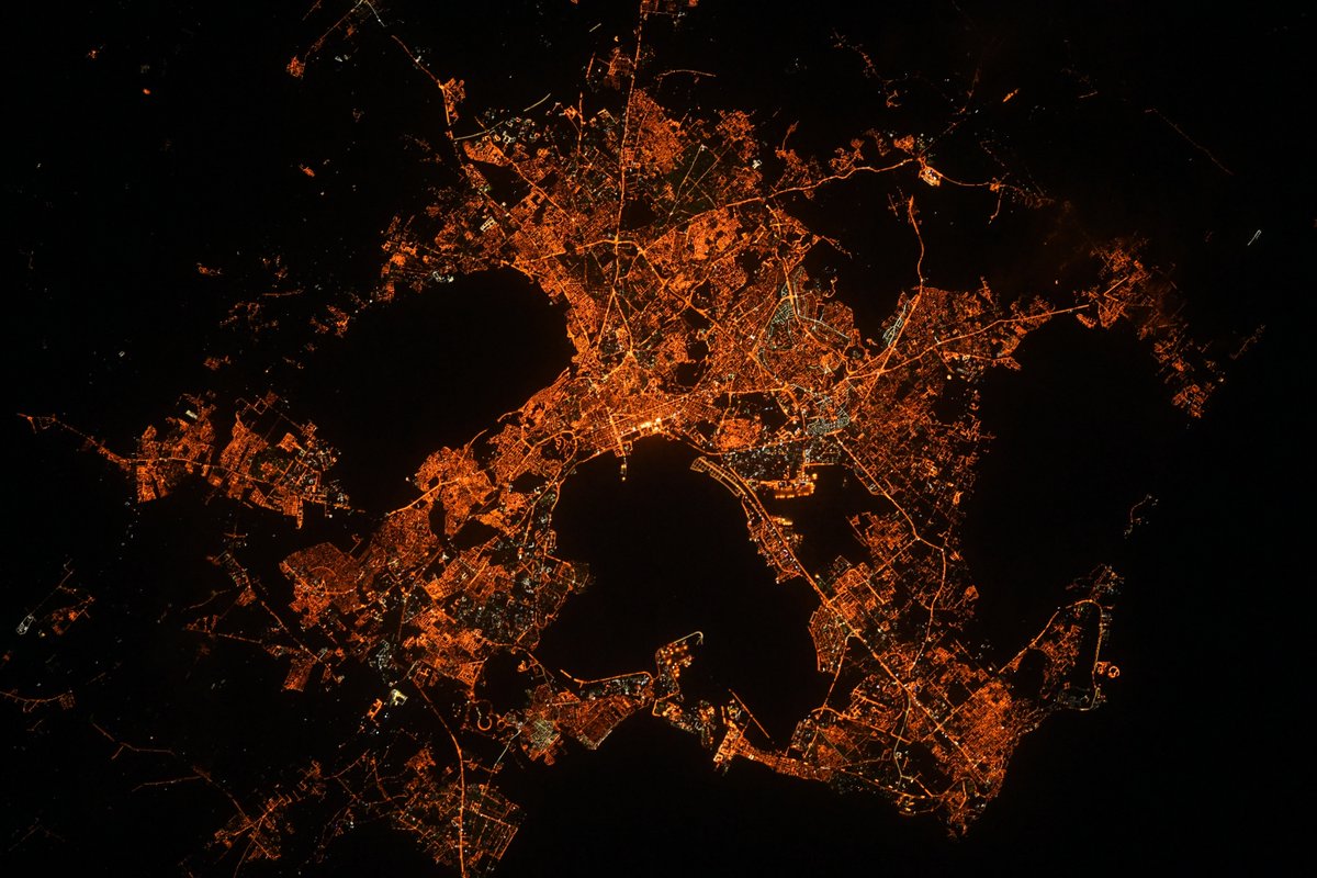 Thomas Pesquet tweet media