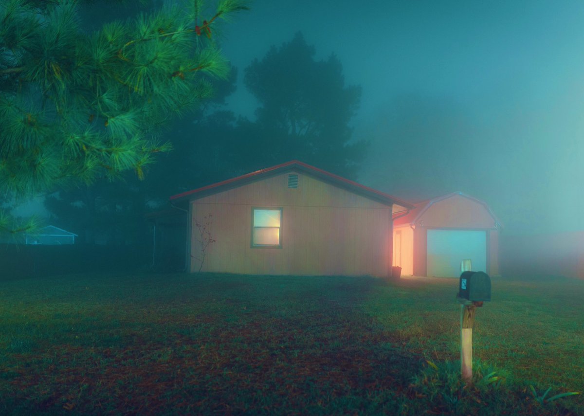 whateveroxy's tweet image. nights are longer