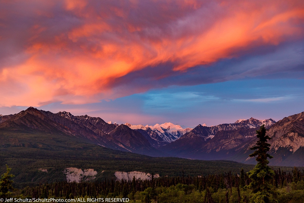 IditarodJeff's tweet photo. This is just one of those fantastic mornings that started out about a half-hour before the 4:15 sunrise where the clouds just lit on fire.
This image is available on my website under “New Releases”: https://t.co/rom5XHwSJM
#JeffSchultzPhotography #Sunrise #AlaskaSummer https://t.co/CCcii2dU0s
