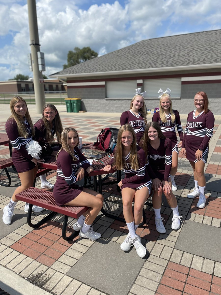 IndeeCheer's tweet image. Picture Day!! Thank you Independence Booster Club for our new uniforms!!