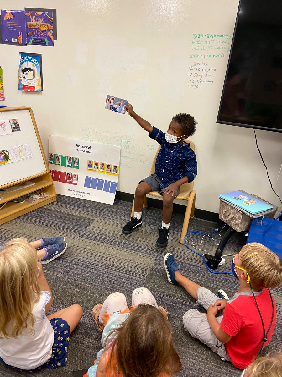 Anne Riley tweet media