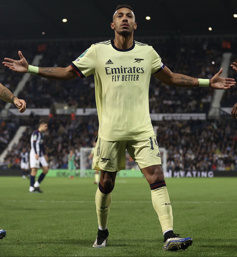 WBAMo7's tweet image. Same kinda vibes