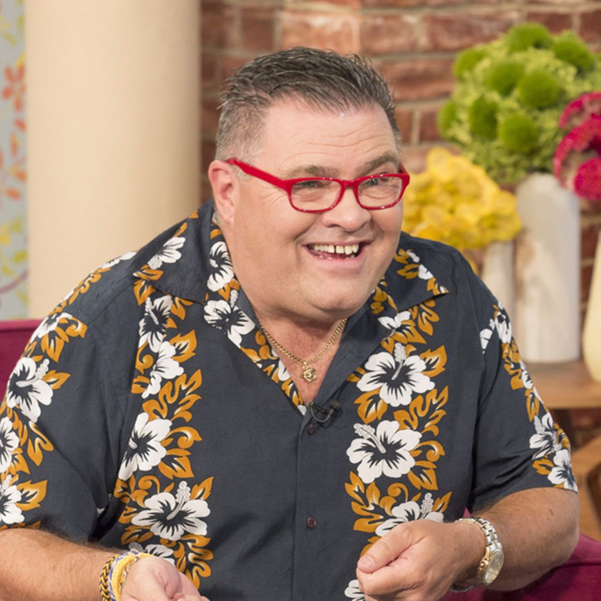 QuiteTheMusic's tweet photo. The music man that comes from down your way @denemichael on episode 4 of Quite The Music will be out at 10am tomorrow morning. #pushingpineapples #blacklace #letsrockscotland https://t.co/1ciXfL0dwx