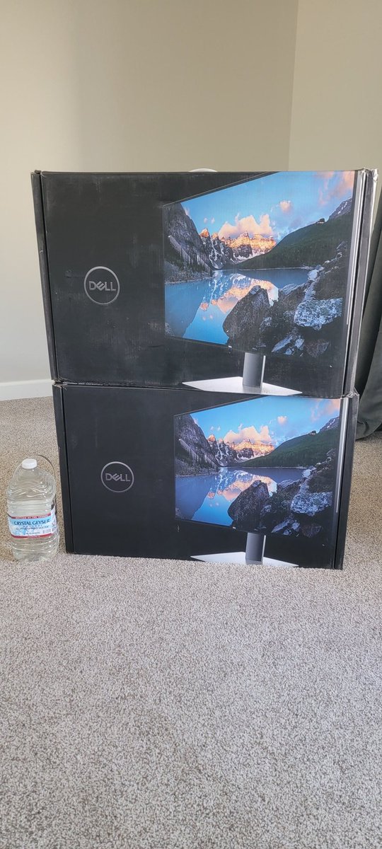 JediASU's tweet photo. Holy UNDERWEAR these are bit bigger than I had anticipated. (Dell 32" 4k Monitor x2)
#ThatIsWhatSheSaid https://t.co/JU3Iy4P49H