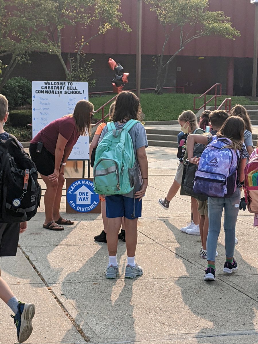 CHCSprincipal's tweet photo. Welcome Back to School at CHCS! https://t.co/dsHnNUnfro