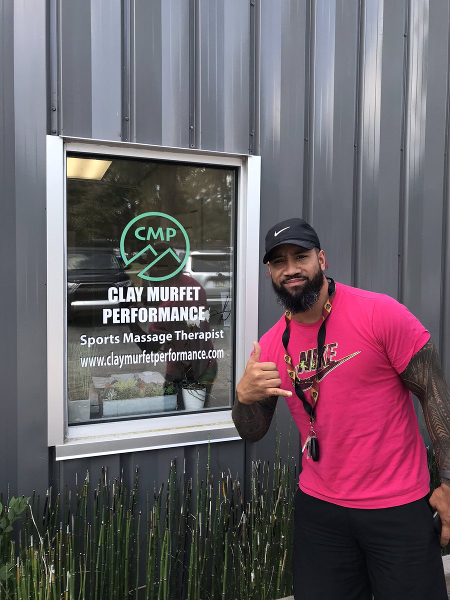 Getting the legend <a href="/WWEUsos/">The Usos</a> ready for next big fight!!  Jey stopped by CMP HQ for some work!. #wwe #massage #readytogo #wwesmackdown
