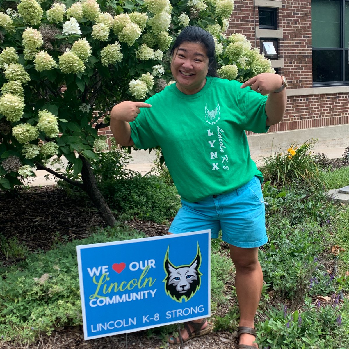 LincolnK8PPT's tweet photo. #New @LincolnK8School #Lynx #spiritwear #shirts will be available for purchase during #stepintolearning #Come see us at the #LincolnPPT table #LimitedSupplies
#ShopOnline with our Memberhub link: https://t.co/yIv0b2GMfr https://t.co/oyk3BrQjpn