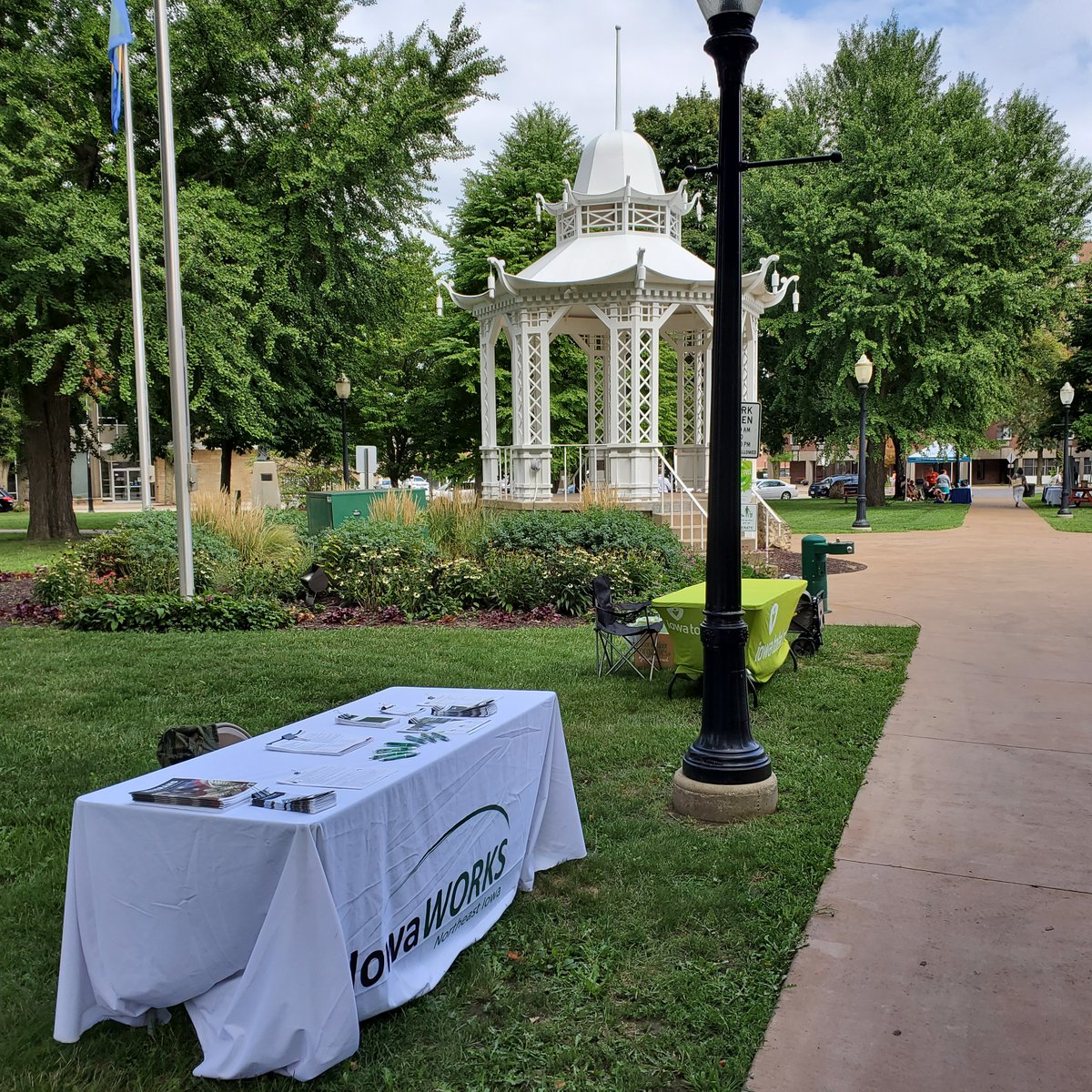 DBQIowaWORKS's tweet photo. Join Glen at the @HillcrestFS Dubuque County Resource Fair today from 4:00 p.m. - 6:00 p.m.  Learn about available resources for you and your family. https://t.co/sI3YluhRf8