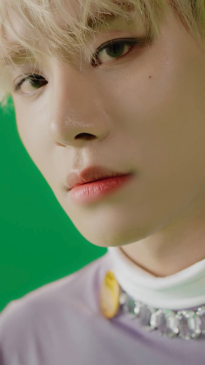 LOOKSKJW's tweet photo. category is FACE and jungwoo always WIN https://t.co/RskbdpMKM3
