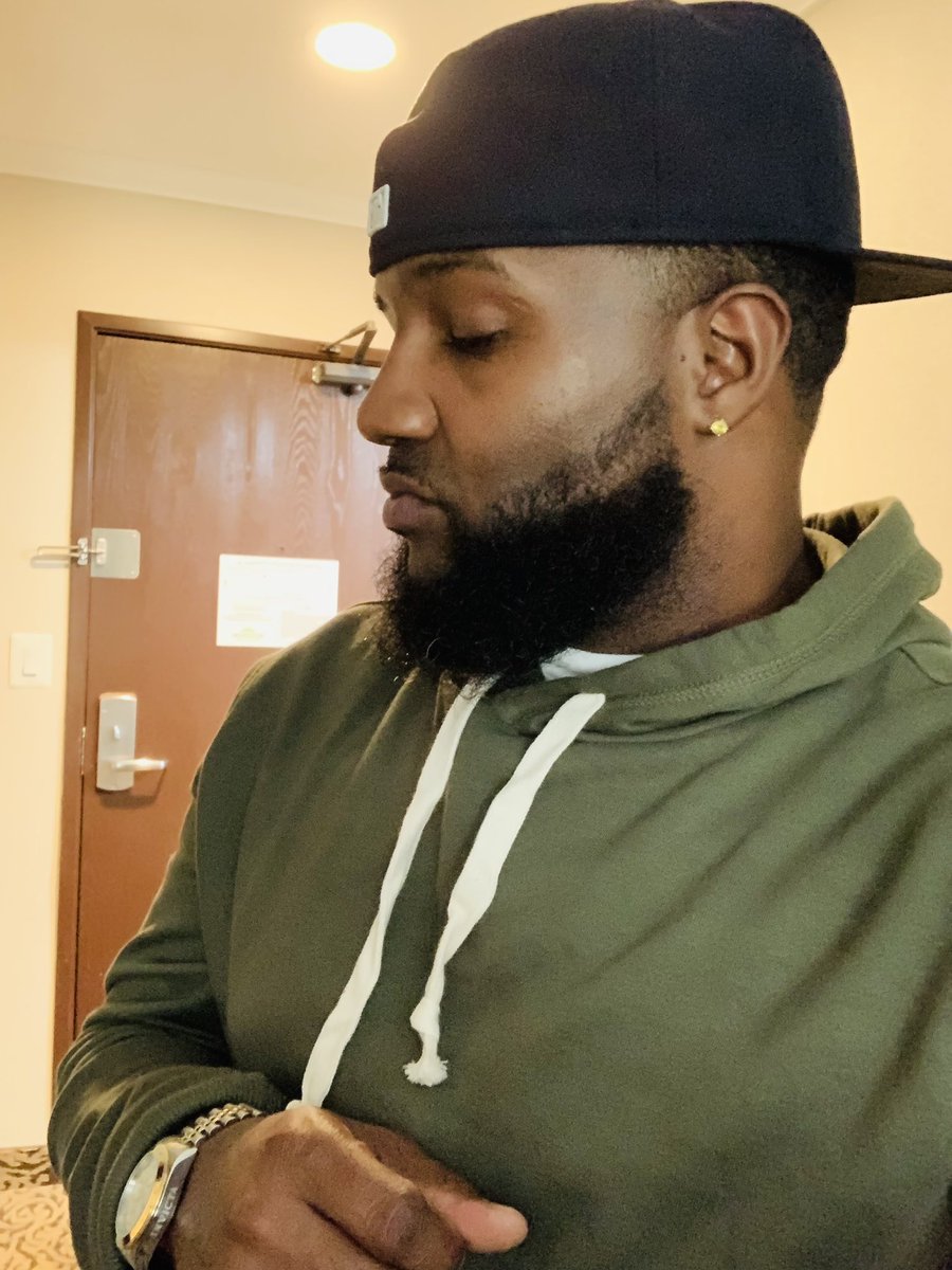 ChinxColeone's tweet photo. Ready for hoodie season. One in the chamber #Loaded #ExtendedClip https://t.co/sryut5l5K1