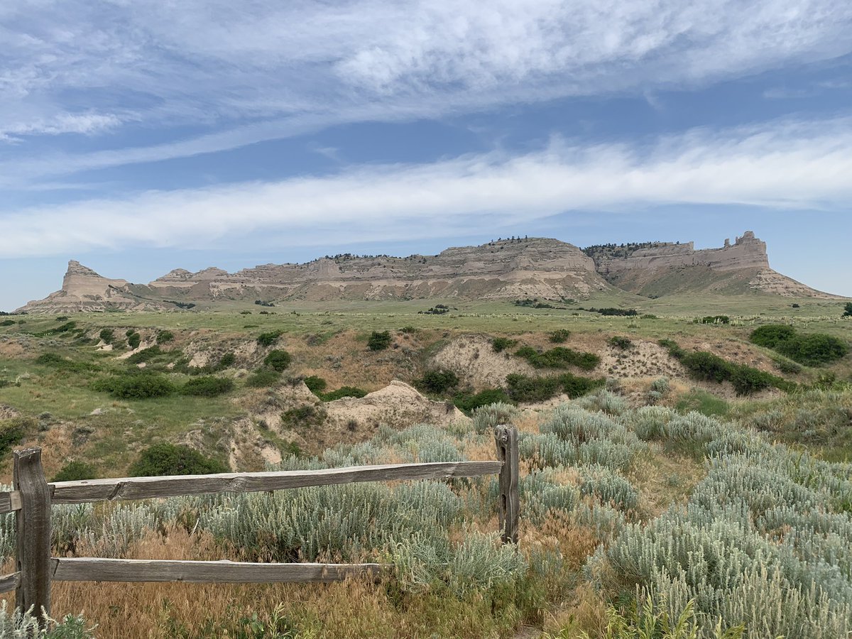 Ollie_XVX's tweet photo. Everyone who says “Nebraska is so boring” has just driven thru on I80. Half the state is extremely pretty and very charming. 

I took the first 2 pics in Oglala Grassland and second in Scotts Bluff National Monument, the last two are the Sand Hills and Toadstool Geological site. https://t.co/5yp3ahwBxP