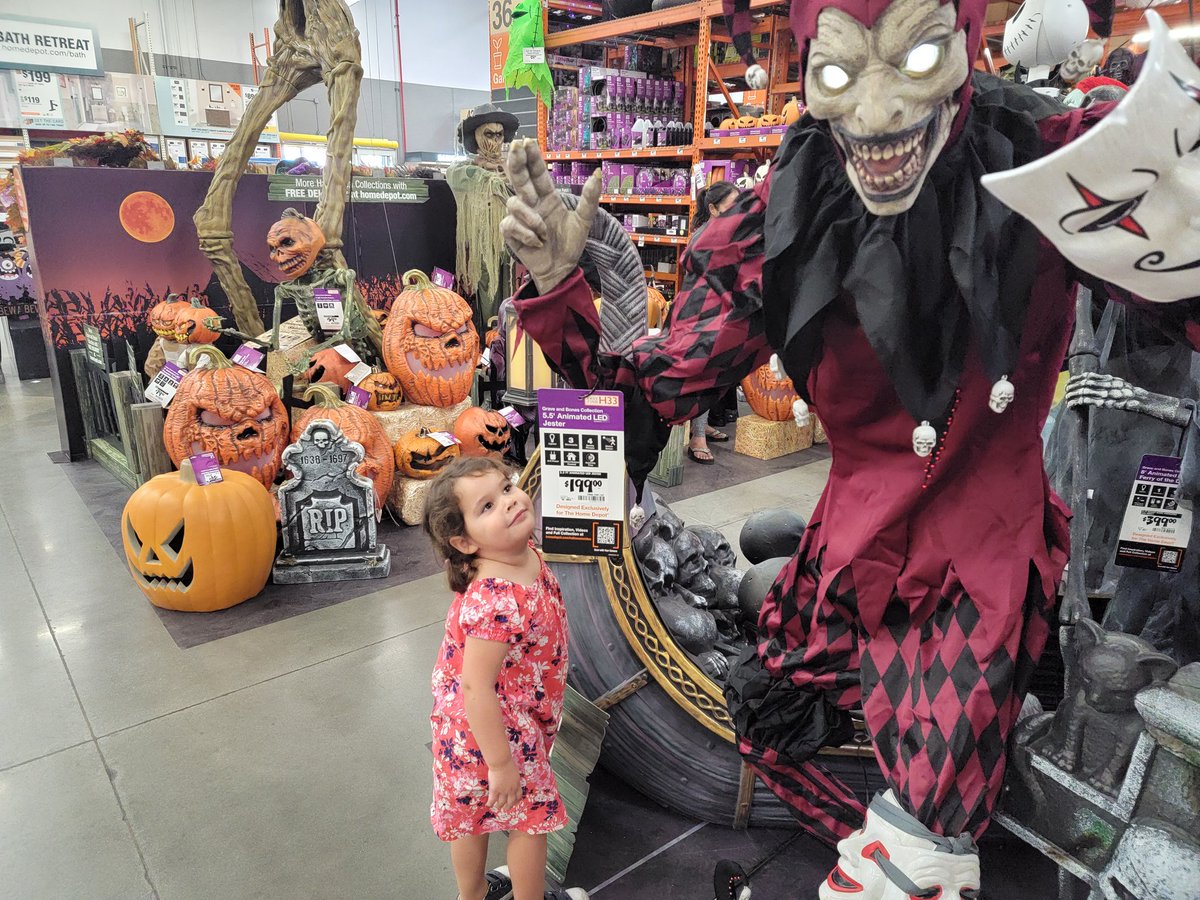 My Charlie girl visiting #Whittier #6684 It's her favorite time of year! #HomeDepotIsOurHappyPlace #TrendingOrange #Spooky 👻🧡