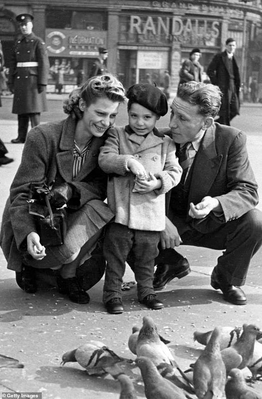 Charlie Watts with his parents in London, 1943. #RIPCharlieWatts