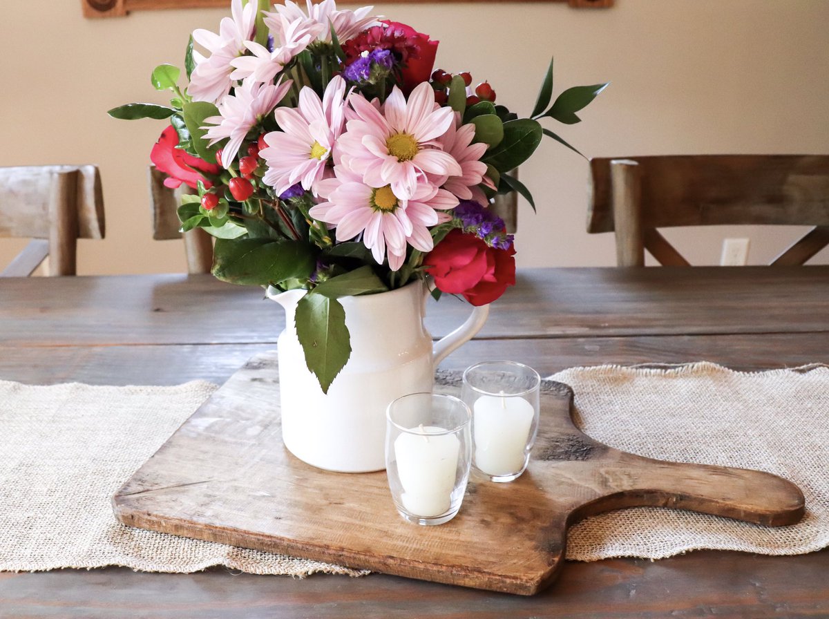 LivingInNormal's tweet photo. Happy Wednesday, Friends!! I hope the rest of your week is as beautiful as you! 🌸 If you haven’t had a chance to check out the updated blog at https://t.co/NZ26Vjwpr7, I would love for you to take a peek! 💝 https://t.co/Evn7ARlkxH