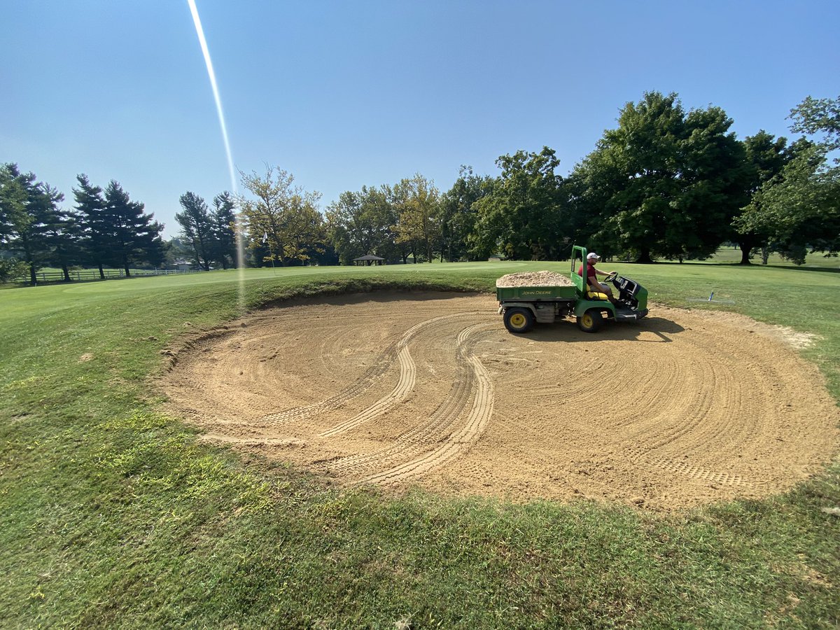 UniversityTurf's tweet image. Spent some time at the CGLC beach today!! Still needs a fresh edge but several inches of new sand should go a long way for the time being.