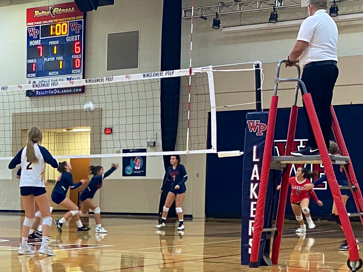 KellyBorrowman's tweet photo. @WPSHighSchool Laker volleyball tonight! Love seeing student-athletes on the court and fans in the stands 😷 @WPS_Athletics #lakerlife #lakervolleyball #wpshs #wpslakers https://t.co/6aHRGg3Qpd