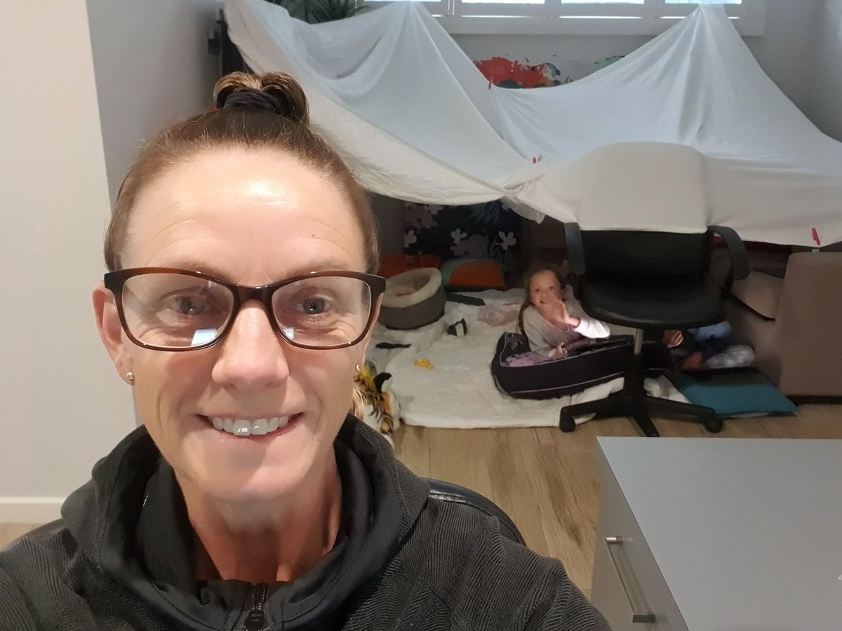 ReneePettit13's tweet image. You know it&apos;s either EV or accreditation time when the eyes get so fuzzy that glasses are required 🤣
#externalvalidation #warrawonghs
#cubbyhouse