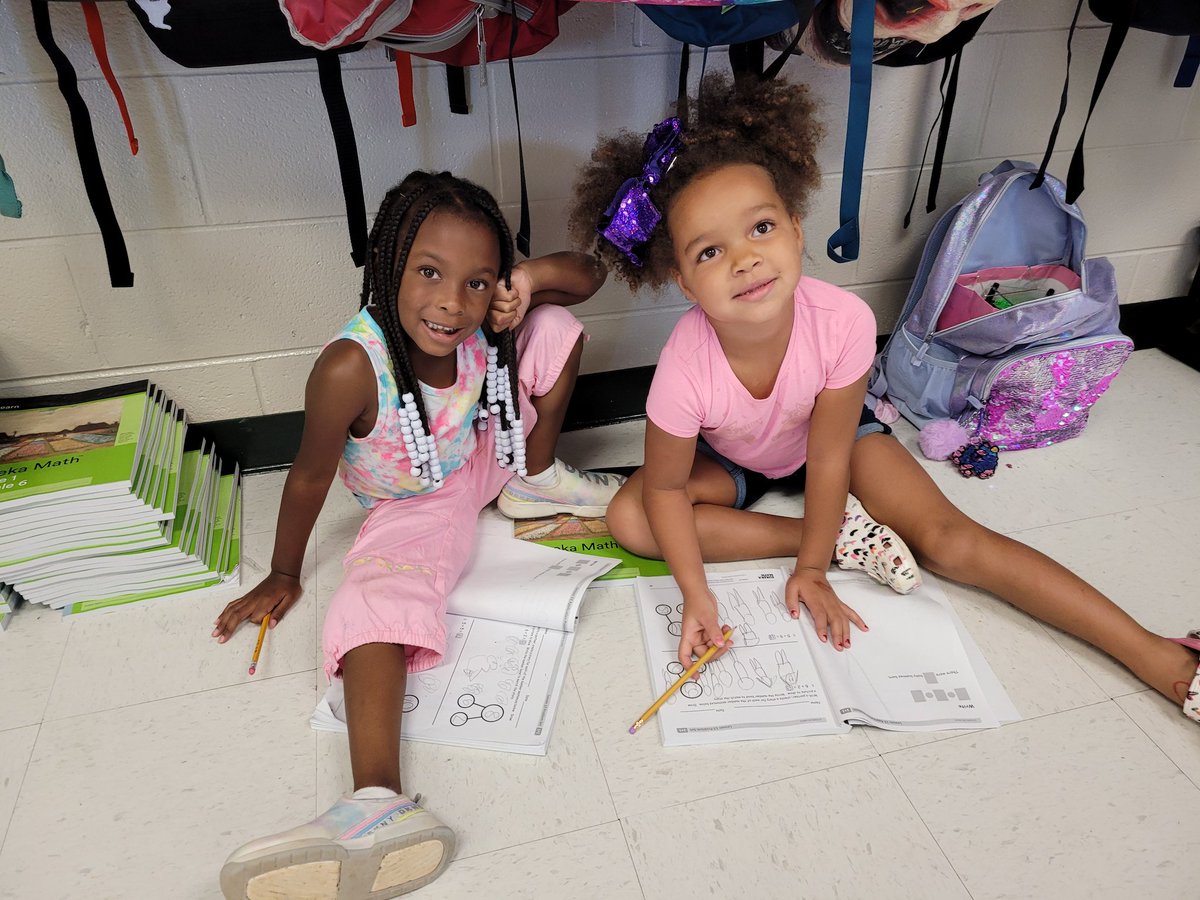smith1st's tweet image. Partners and Problems! It was great to see these mathematicians working together! #EurekaMath #ProblemSet #mvesgainesville #firstgraderocks