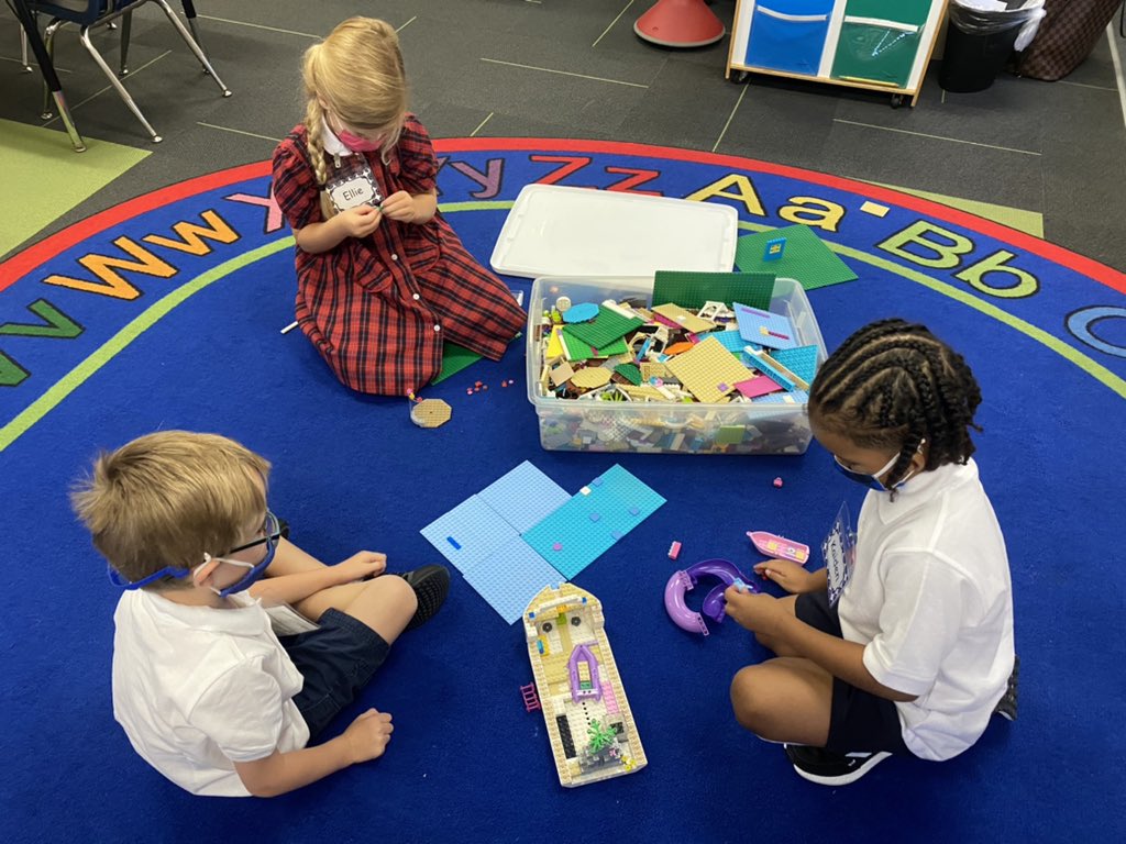 mgault_gses's tweet photo. First day of kindergarten in the books. This is going to be a great year with this crew. #GSESfirstday https://t.co/729T094D3X