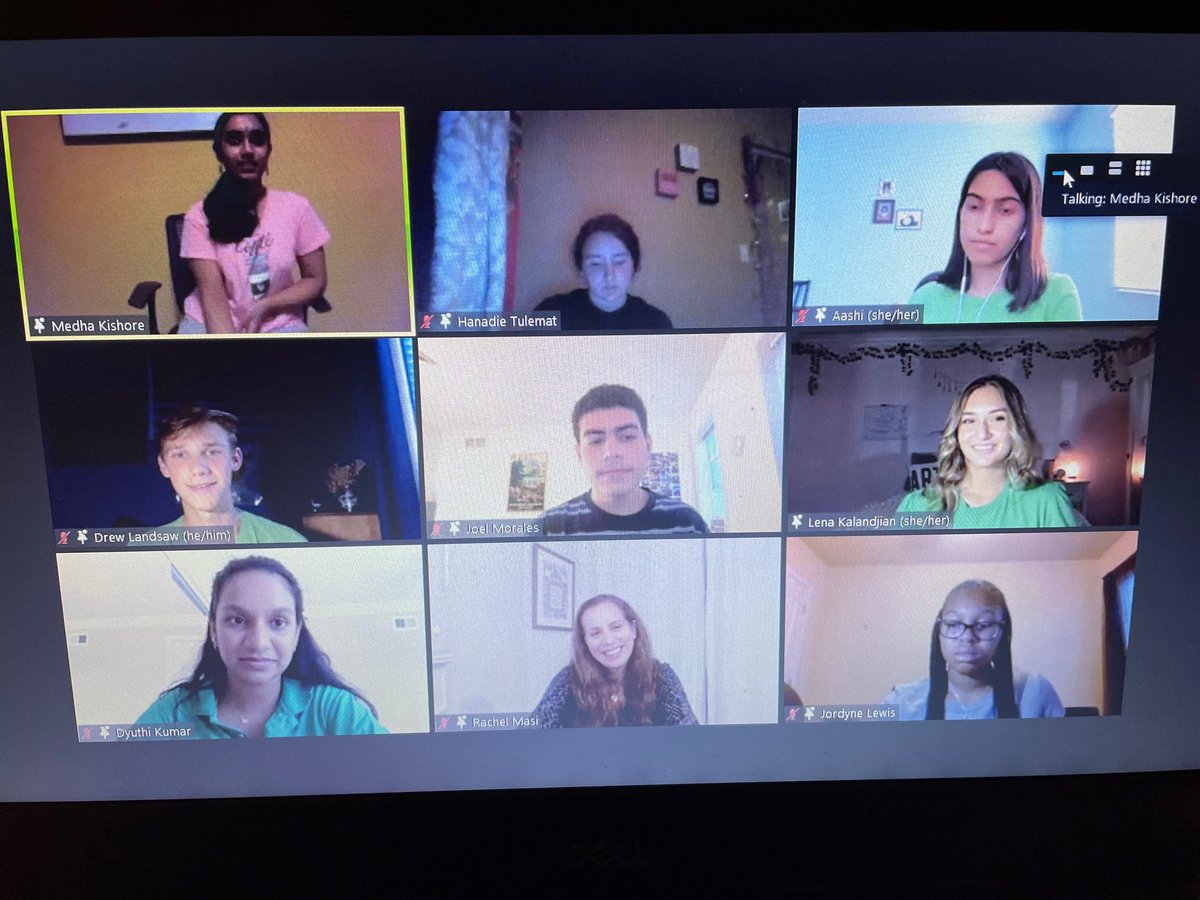 Gaining wisdom from these phenomenal youth leaders tonight.  Thank you #SHPYab for enlightening participants on your perspectives.  Thanks for sharing strategies to make the back-to-school season a healthy one.  @NATIONALSAVE @sandyhook @LenaKalandjian @HTulemat @hprhs_jmorales