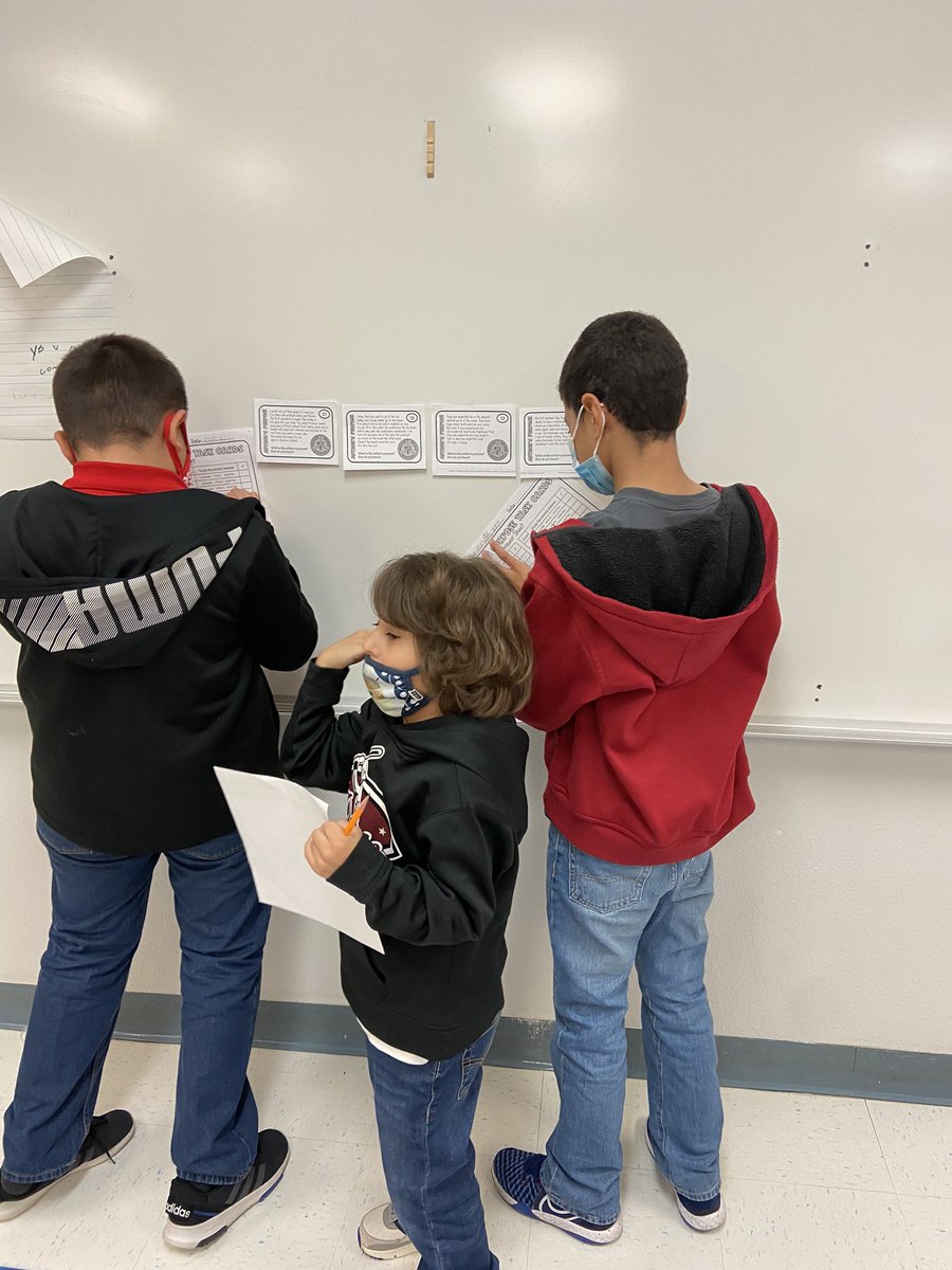 ZReyes_PDN's tweet photo. Task cards scavenger hunt to get those brains thinking 💭🧠 #thatsmyclass💪🏼 https://t.co/jtby7KvHrO