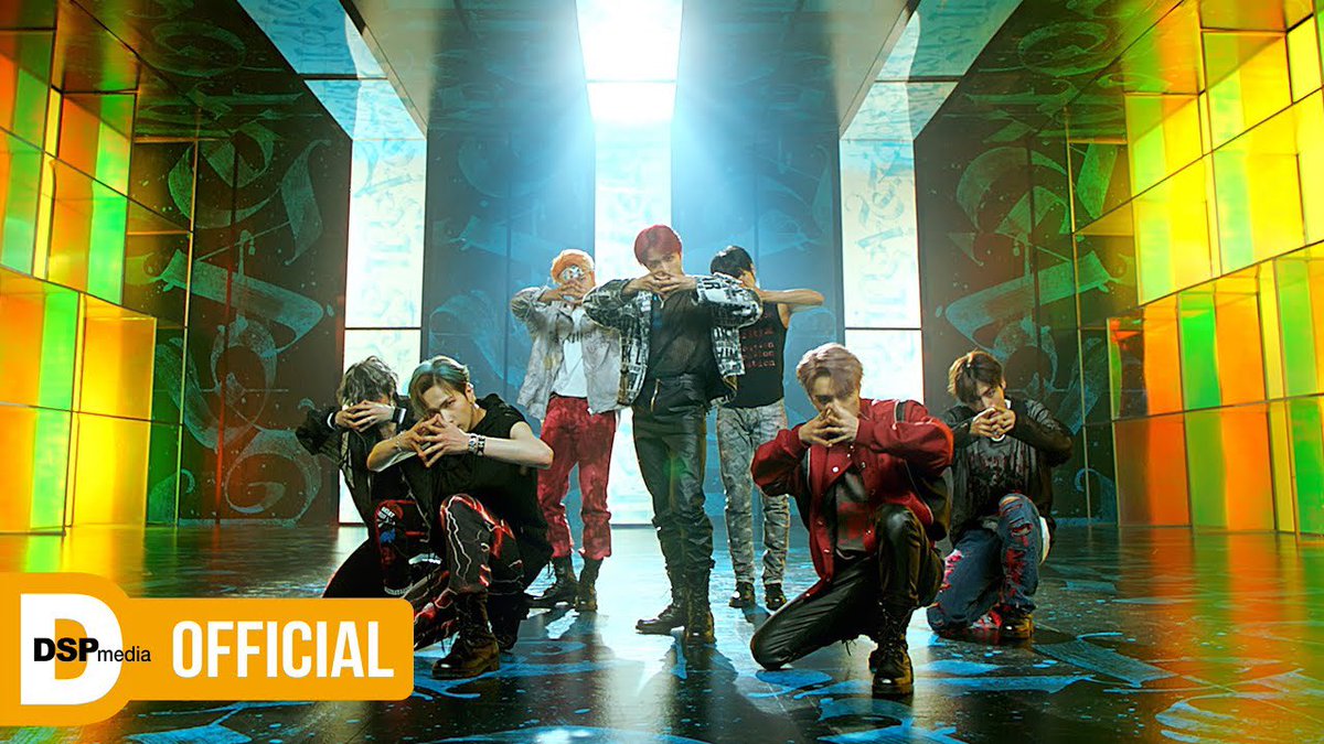 MarkAngelico's tweet photo. I am SCREAMING. The title track I co-wrote and co-produced - “Splash” for the kings @official_MIRAE @members_MIRAE has broken their day 1 sales record and we’re over 2M+ views in less than 24hrs!? BLESSED. 🥂🥵

#SPLASH_MVisOUT
#미래소년 #MIRAE #MIRAE_Splash
#MIRAE #미래소년 https://t.co/p5Wsix9eUC