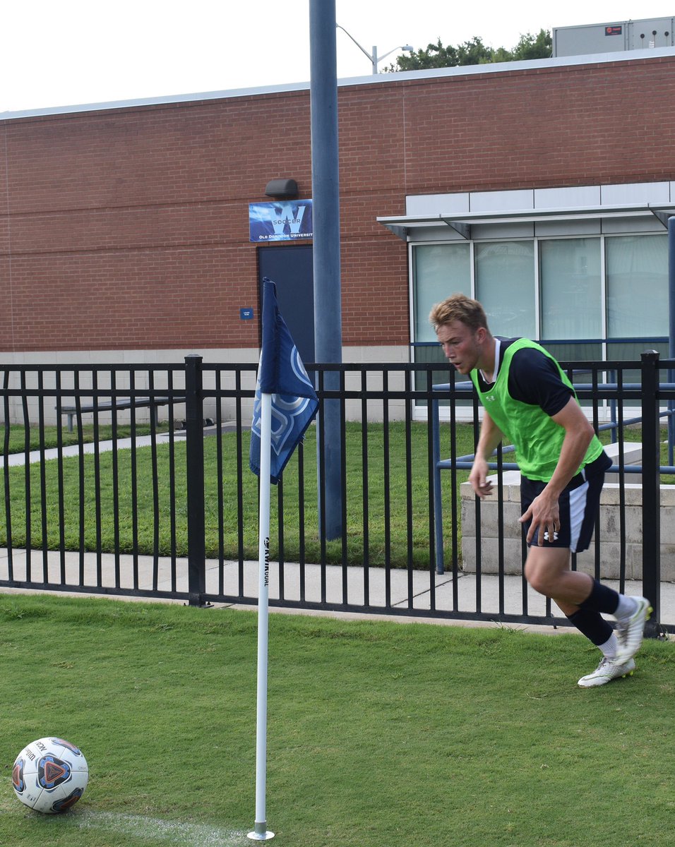 ODUMensSoccer's tweet photo. Another Session in the Bank π
#ODUMSOC | #ReignOn https://t.co/uRu4wzuSBe