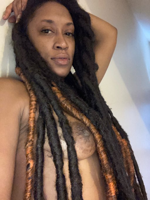 Iluhred’s pics and videos