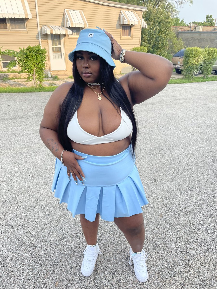 Miyeangel2's tweet photo. Only bc Twitter never seen my birthday pics and i was thang 🥵 7/3 https://t.co/PiPjJzUixK