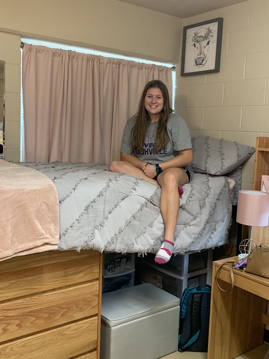 TNUsoftball's tweet image. Day 2 of Move In for Trevecca Softball. 💜🥎🙏