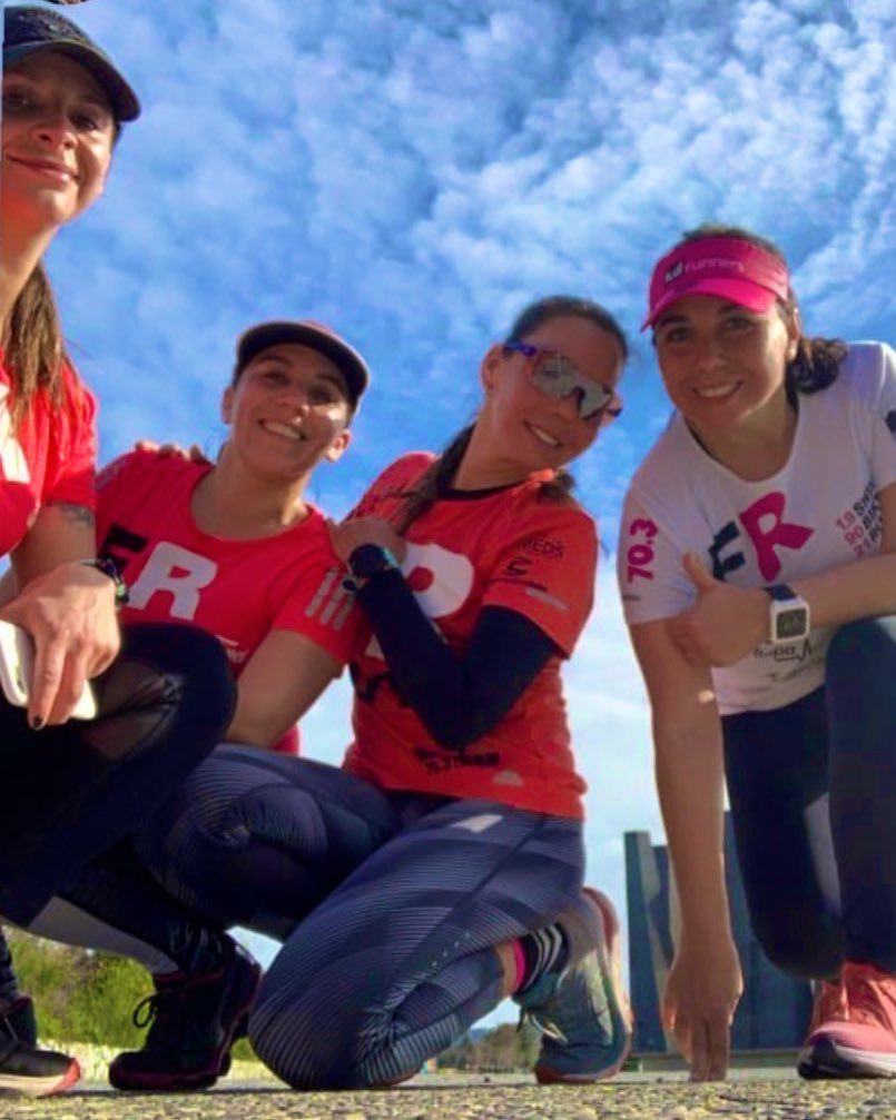 FullRunners's tweet photo. Únicas y nuestras. #FullRunners #Women 🏃🏻♀️🏃🏻♀️🏃🏻♀️🏃🏻♀️🏃🏻♀️🏃🏻♀️🏃🏻♀️🏃🏻♀️ https://t.co/toaVrtOXB1