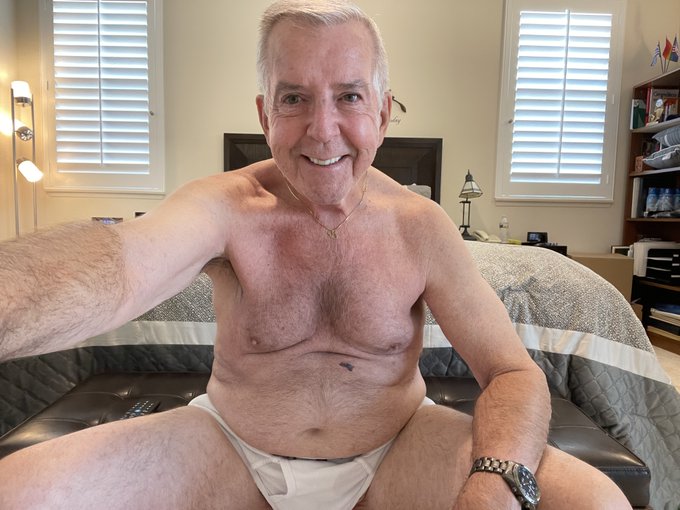 My bedroom in the new home; not yet personalized--. Video: https://t.co/Euc7IkLZfE #ranchomiragedaddy<a href="/tag/gaypride"class="tags"><span>#gaypride</span></a><a href="/tag/papi"class="tags"><span>#papi</span></a><a href="/tag/hung"class="tags"><span>#hung</span></a><a href="/tag/skinnydipping"class="tags"><span>#skinnydipping</span></a><a href="/tag/dilf"class="tags"><span>#dilf</span></a><a href="/tag/commando"class="tags"><span>#commando</span></a>