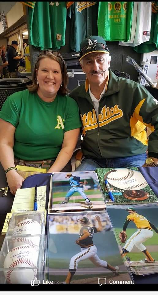 Happy birthday to Rollie Fingers, it was incredible to meet you a few years back.   