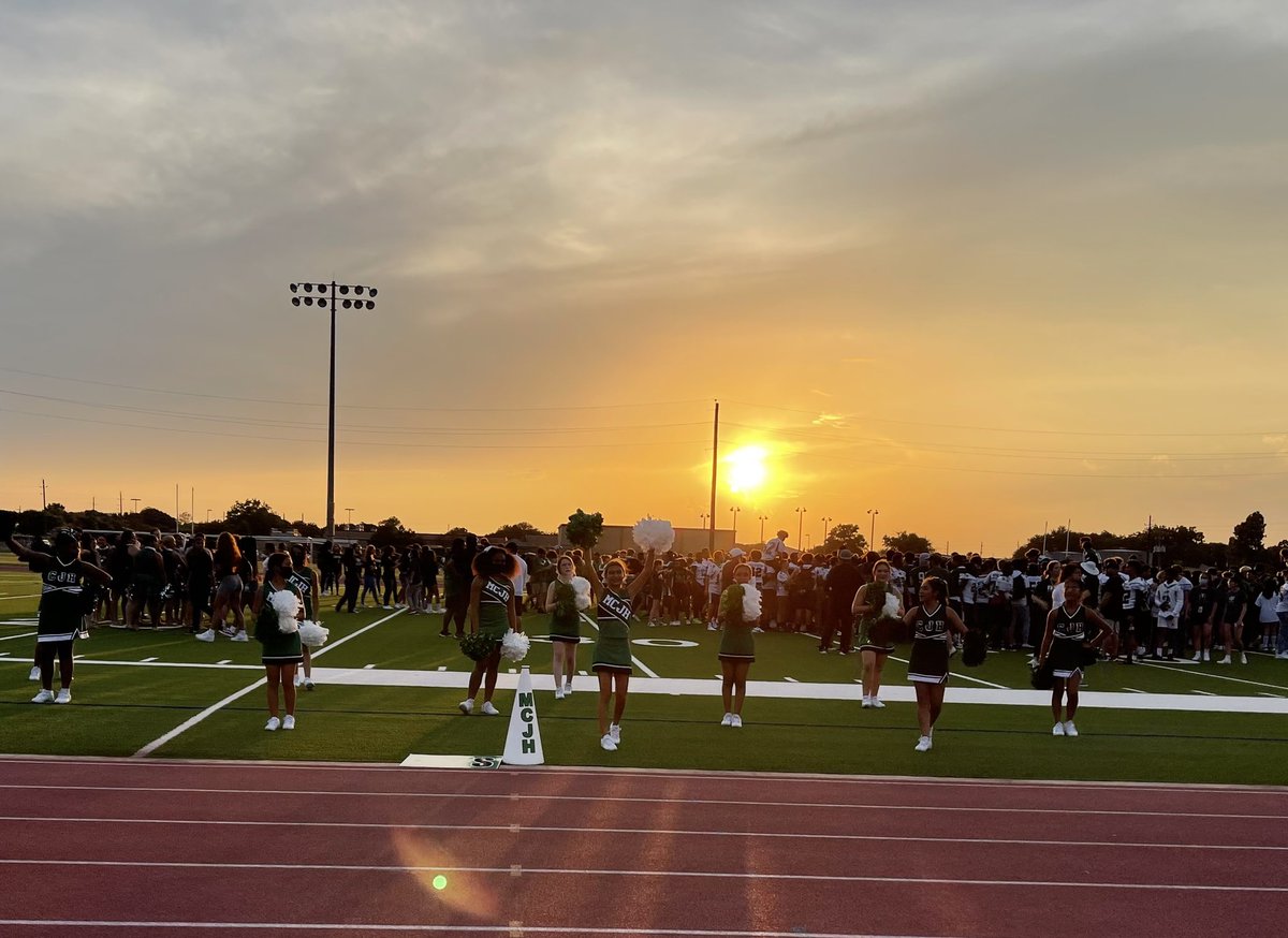 Thank you <a href="/MCHSRamPride/">MCHS Cheer</a> for having us tonight! We had so much fun!